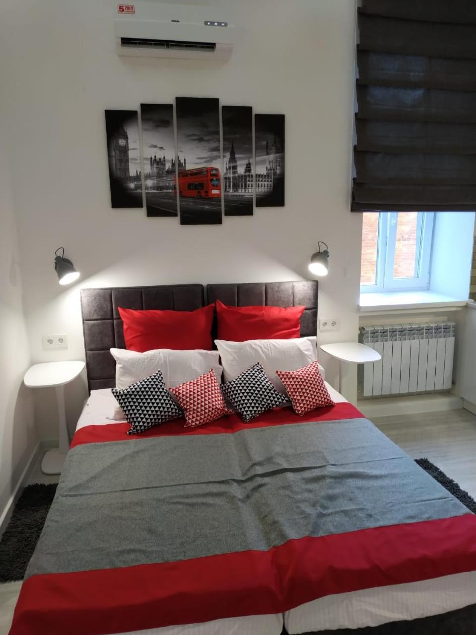 Apartment For Rent In The City Center Of Kharkiv K18 Elinaflats Buitenkant foto