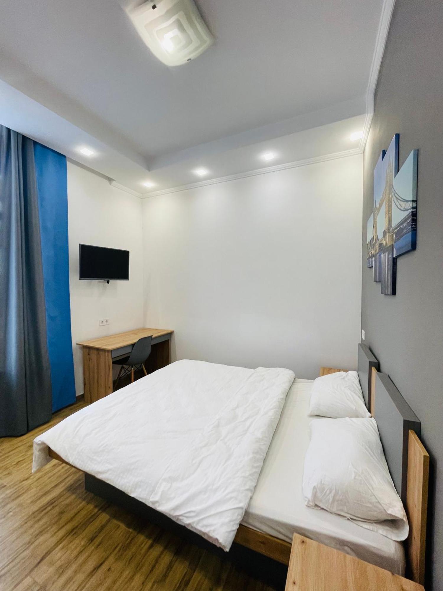 Apartment For Rent In The City Center Of Kharkiv K18 Elinaflats Buitenkant foto