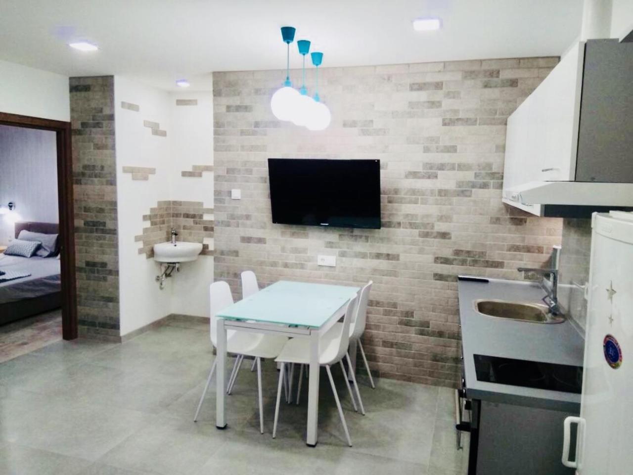 Apartment For Rent In The City Center Of Kharkiv K18 Elinaflats Buitenkant foto